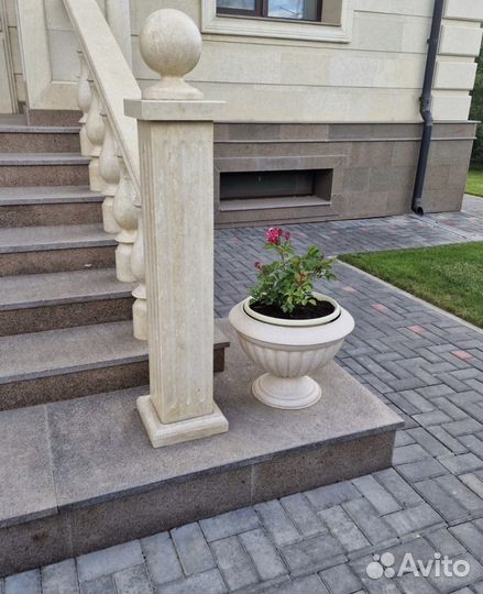 Кашпо напольное из бетона