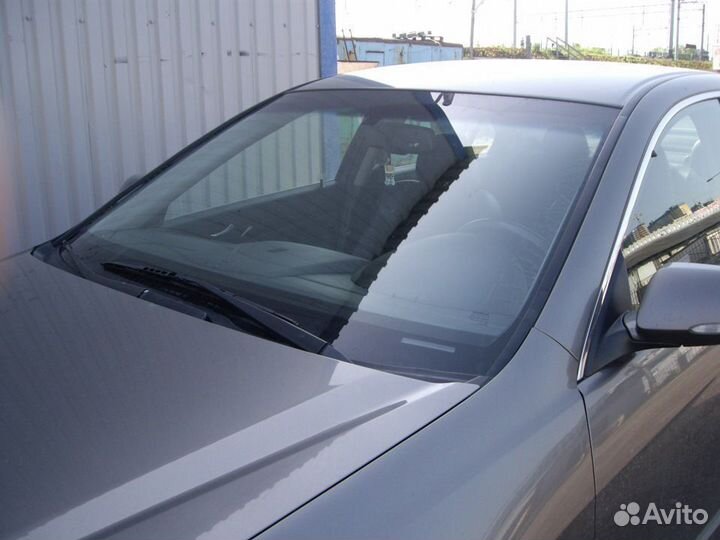 Лобовое стекло на Хонда Аккорд 7