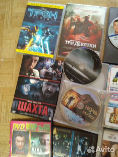 Диски с играми и фирм.сд музыка, много