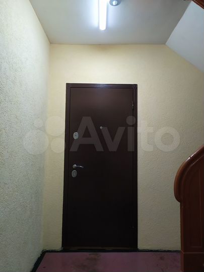 3-к. квартира, 77 м², 1/2 эт.