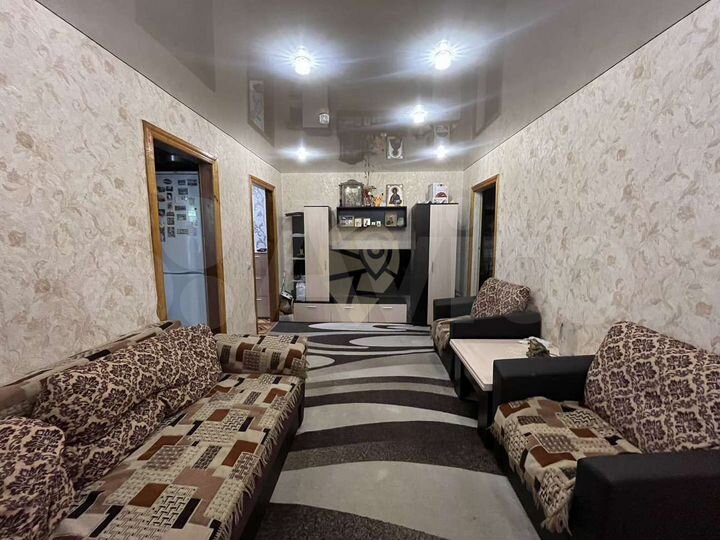 3-к. квартира, 50 м², 1/4 эт.