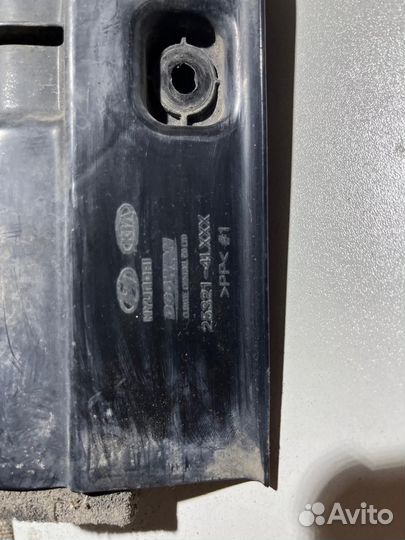 Дефлектор (пыльник) радиатора Solaris/RIO