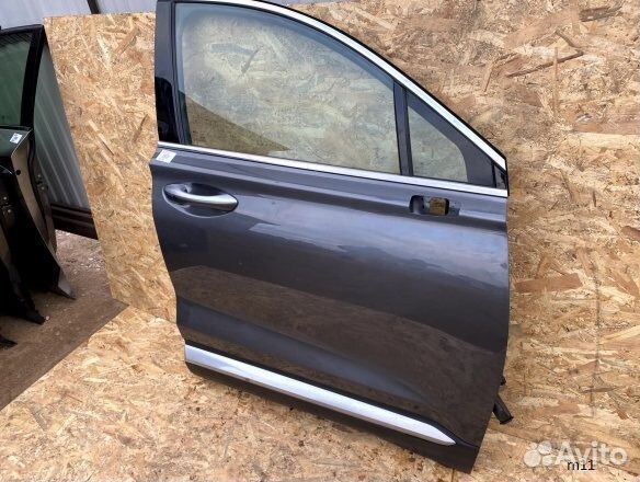 Передняя правая дверь Хендай Санта фе 4 тм