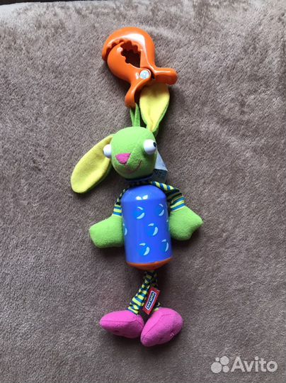 Игрушка на коляску