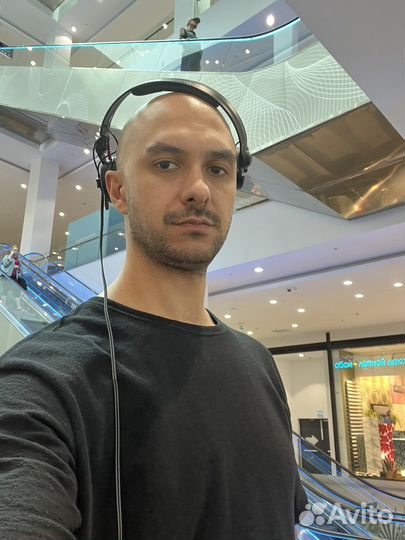 DJ/Диджей в кафе-бар-лофт-ресторан