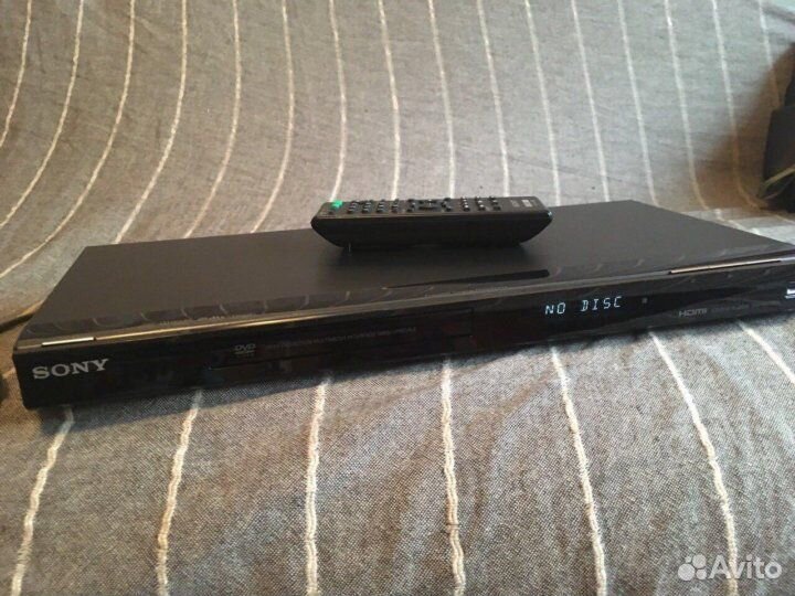 DVD плеер Sony DVP-NS728H