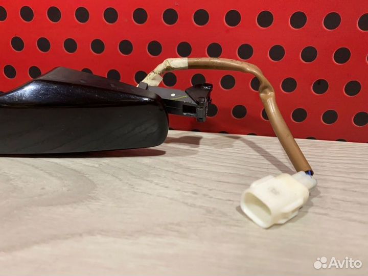 Ручка наружная задняя правая Toyota Land Cruiser