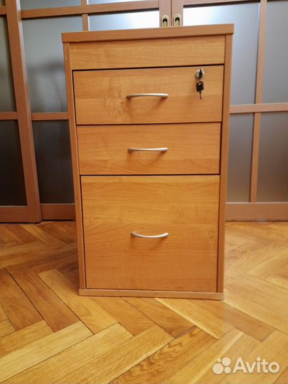 Тумба высокая