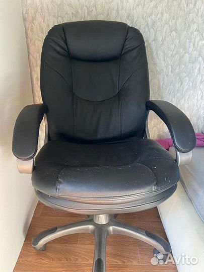 Компьютерное кресло бу зам. Кожа