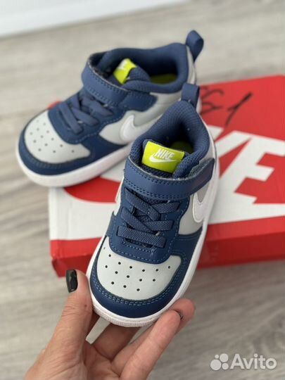 Кроссовки nike детские (13,5)