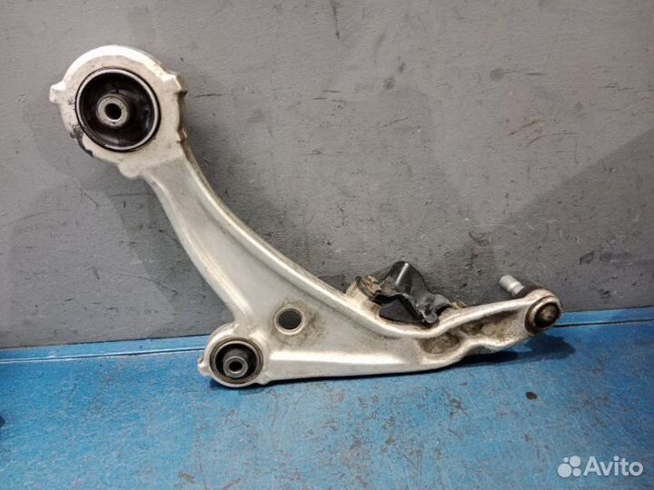 Рычаг нижний передний правый Nissan Teana J32