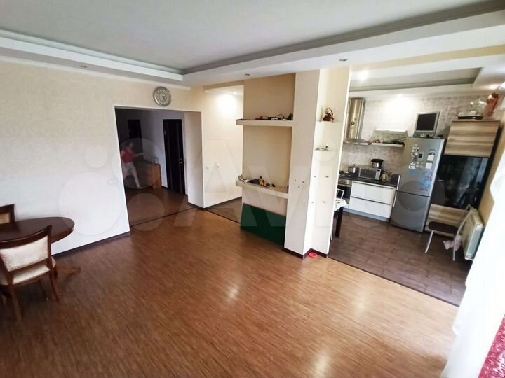 Дом 317 м² на участке 15 сот.