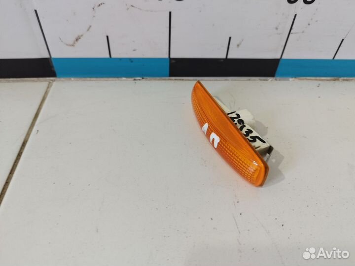 Повторитель поворота желтый Discovery 3 2004-2009