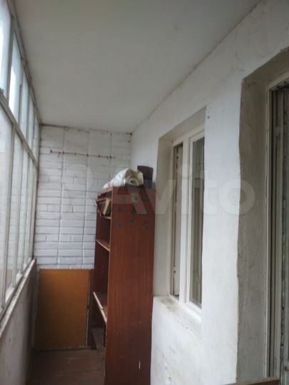 2-к. квартира, 52 м², 1/9 эт.