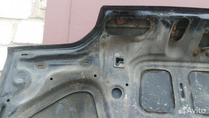 Капот Форд Фиеста 3 дорестайл