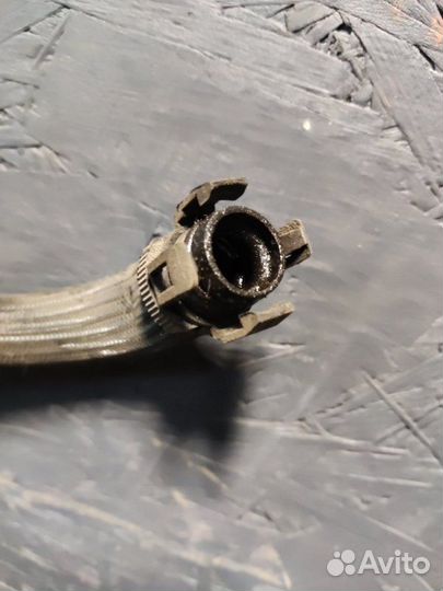 Трубка вентиляции Bmw 550Ix F10 N63 2010