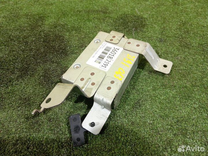 Компьютер Nissan Tino V10 QG18DE 1999