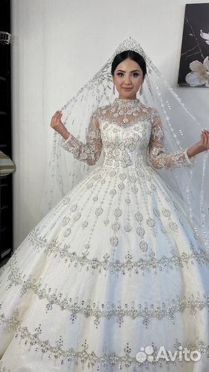 Свадебные платья оптом Москва