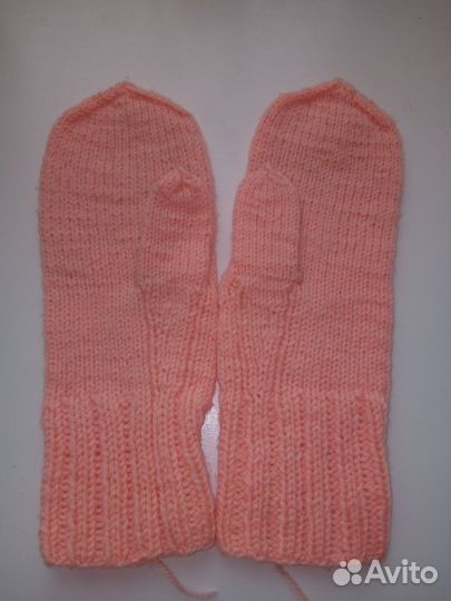 Варежки женские