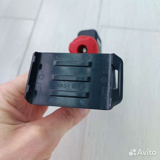 Универсальный держатель bosch MM2 для Quigo III