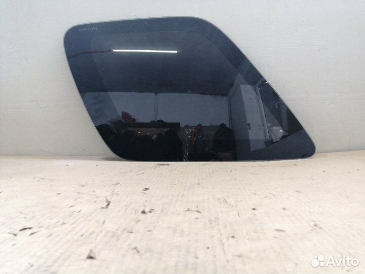 Стекло кузовное глухое заднее левое Ford Maverick