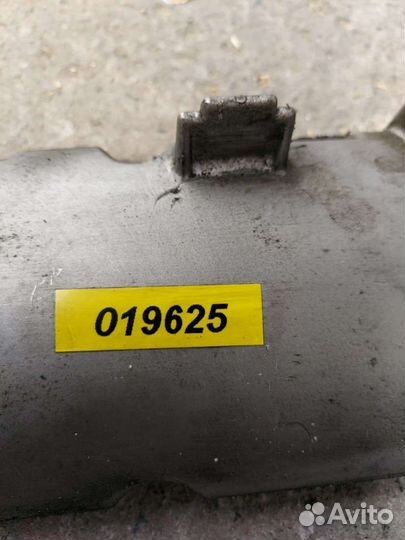 Клапанная крышка Renault Laguna 1 7700111609