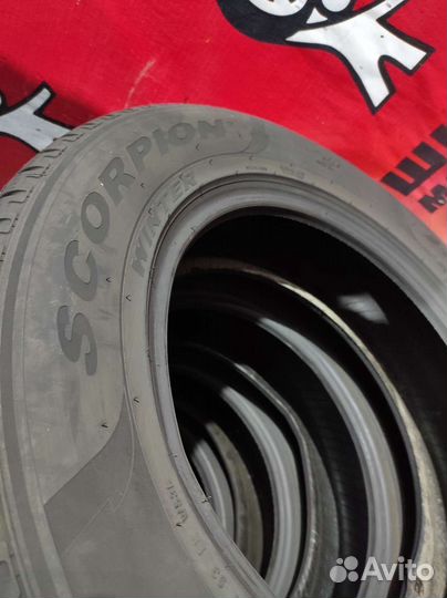 Pirelli Scorpion Winter 215/65 R17 99V