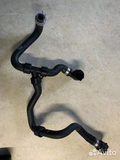 Патрубок volvo XC60