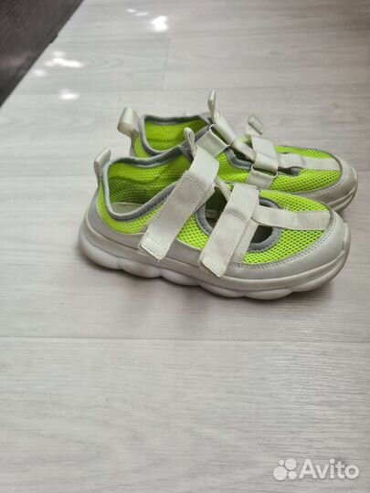 Сандали для девочки