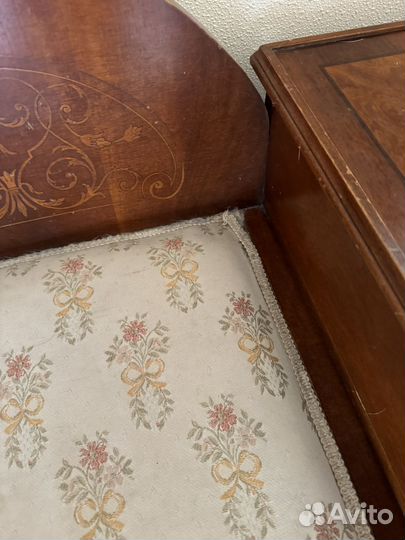 Диван софа с тумбочкой