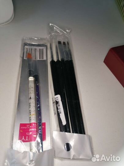 Кисти, инструменты для маникюра