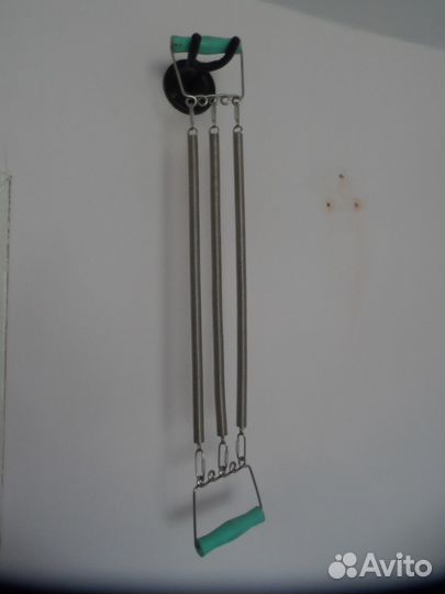 Эспандер грудной