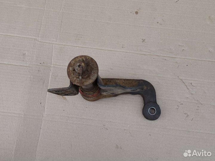 Маятник рулевой Kia Sportage 1