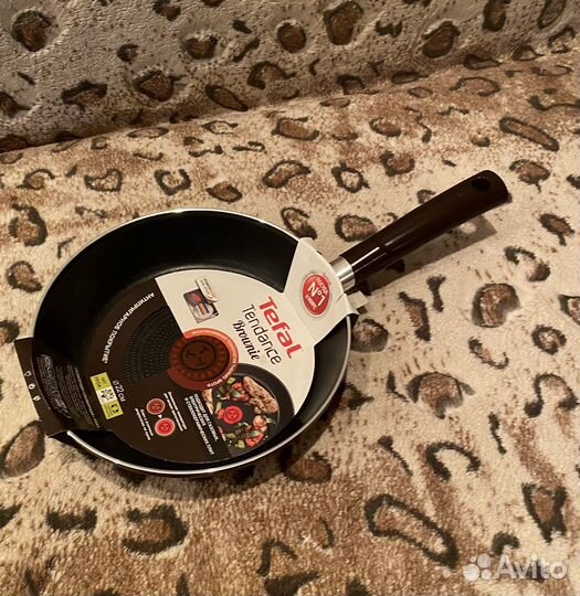Новые сковороды Tefal, диам.22-28 см
