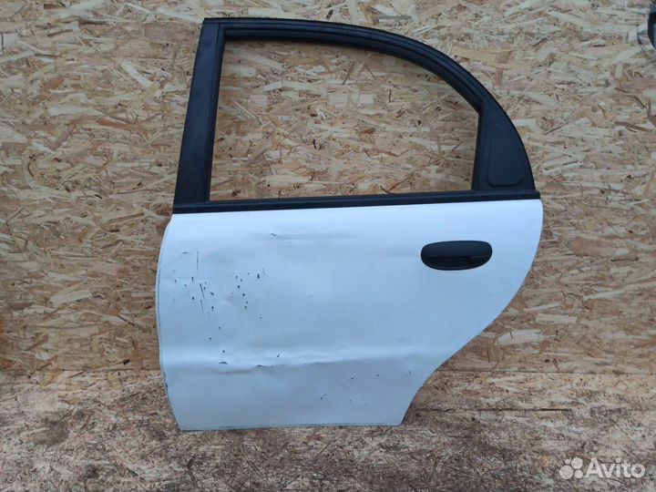 Дверь задний левый chevrolet lanos