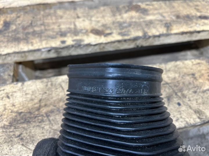 Патрубок впускной системы Bmw 1 E87 N46B20 2004