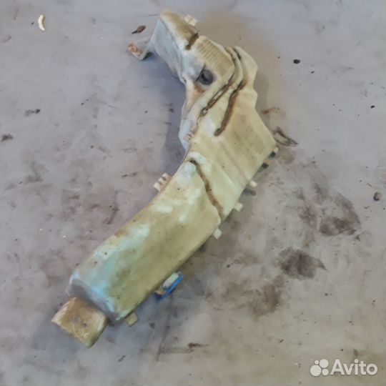 Бачок омывателя Форд Фокус 2