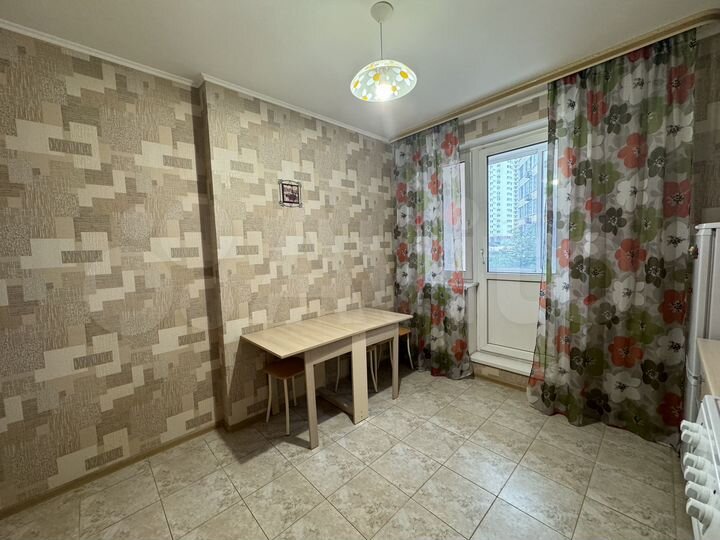 1-к. квартира, 40 м², 2/17 эт.