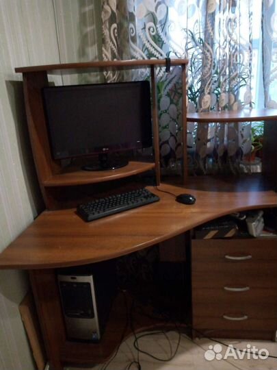 Компьютерный столик бу