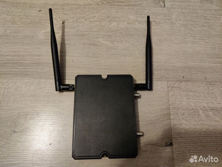 Wifi роутер Kroks с 4g модемом