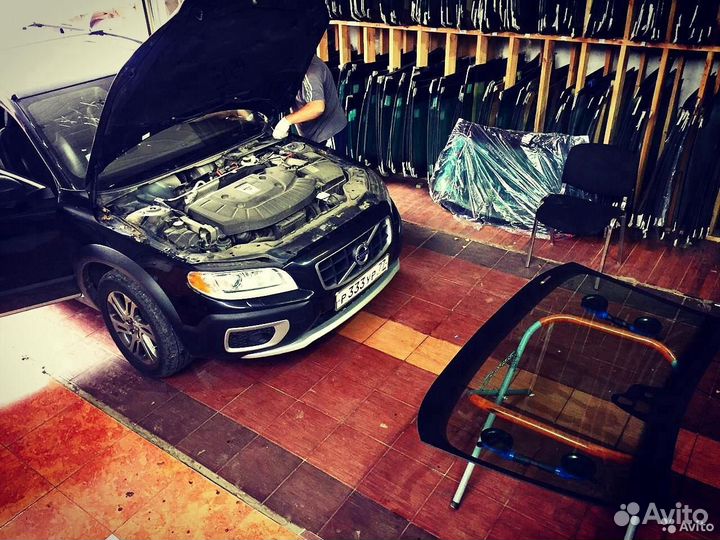 Лобовое стекло на Вольво хс90 xc90