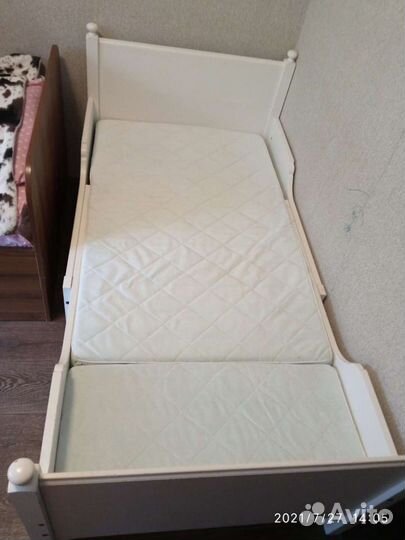 Кровать раздвижная икеа с реечным дном с матрасом