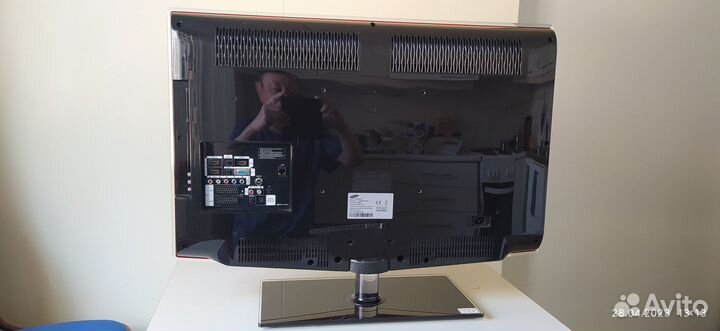 Телевизор Samsung LE32B658 32 дюйма