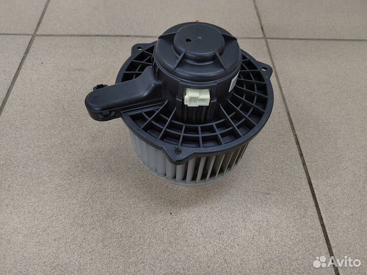 Вентилятор отопителя Hyundai H-1 Grand Starex