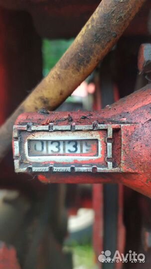 Трактор МТЗ (Беларус) 421, 1990