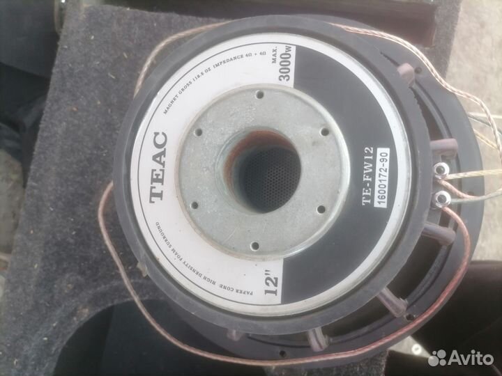 Сабвуфер с коробом