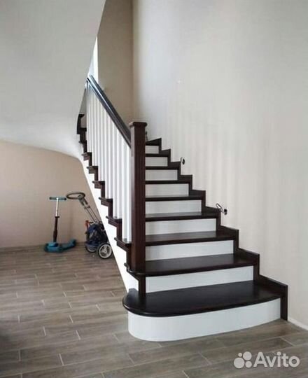 Лестница на металлокаркасе