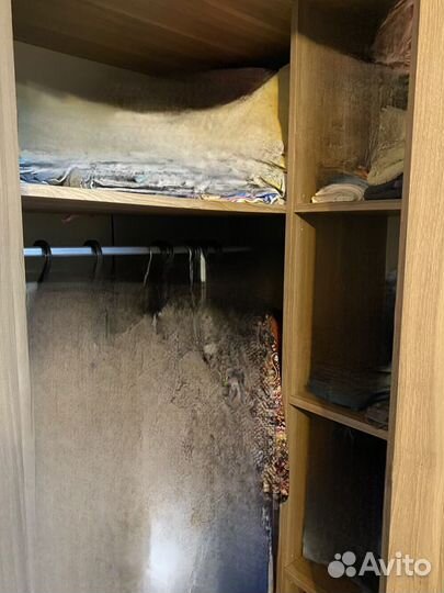 Угловой шкаф