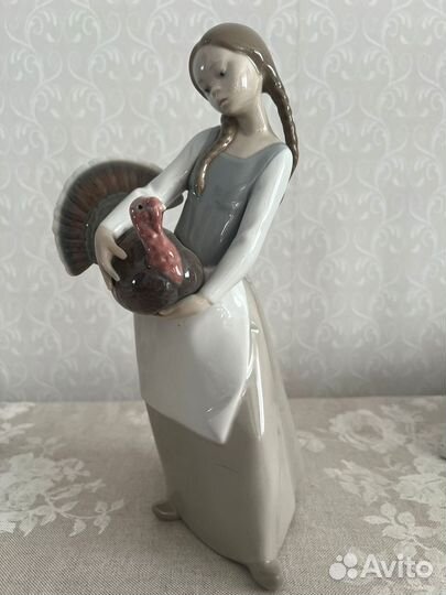 Статуэтка Девочка с Индюком от lladro