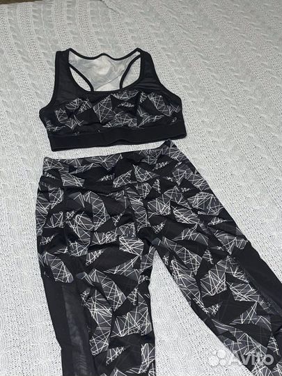 Костюм спортивный утягивающий с высокой посадкой